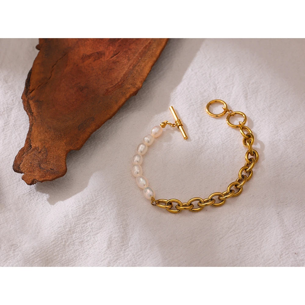 Elegant Pearl Toggle Chain Bracelet