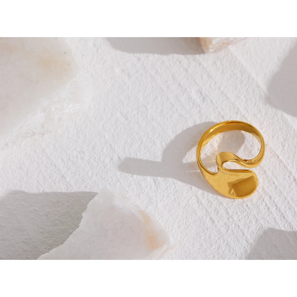Irregular Geometric Statement Ring