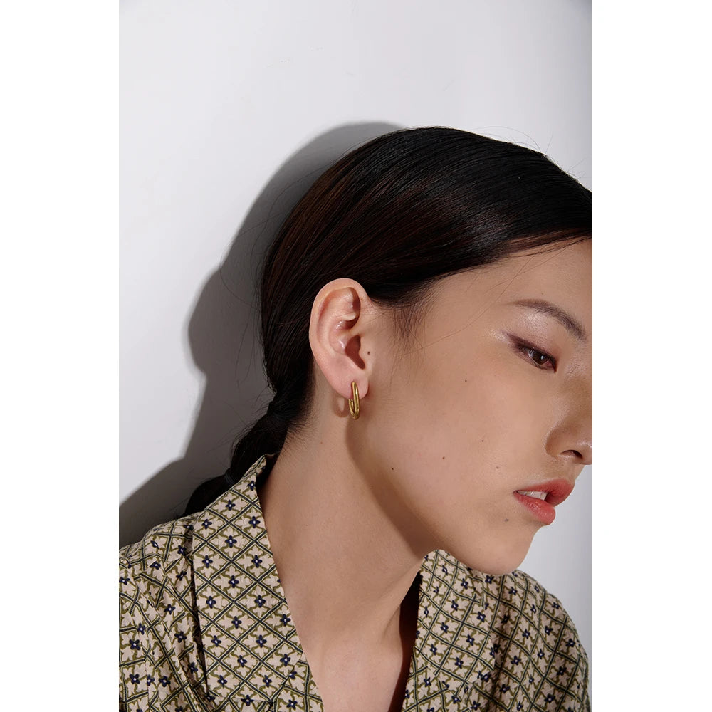 Minimalist Oval Hoop Earrings