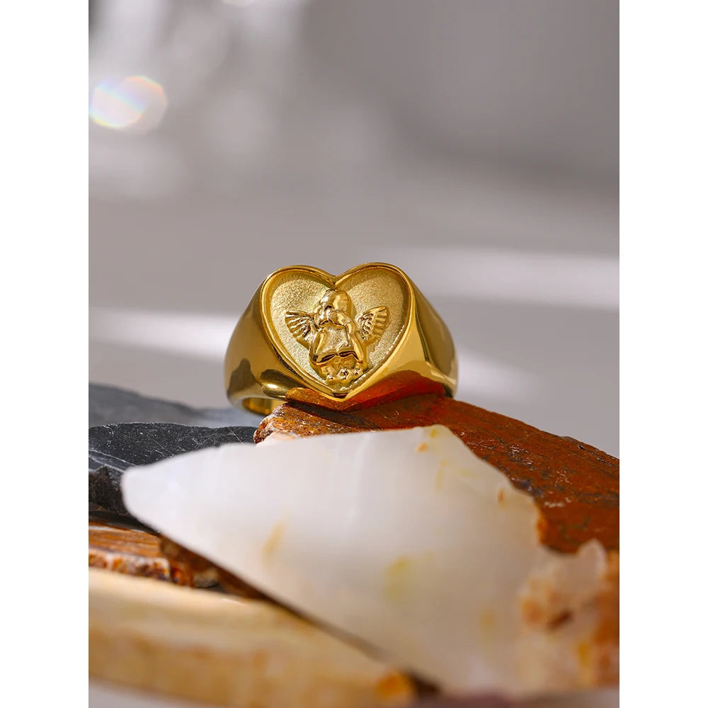 Romantic Angel Heart Ring