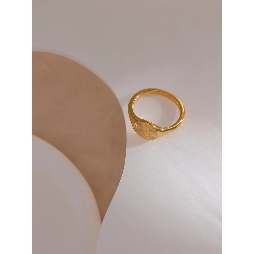 Radiant Sunburst Geometric Ring