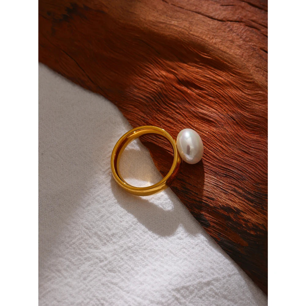 Geometric Shell Pearl Ring