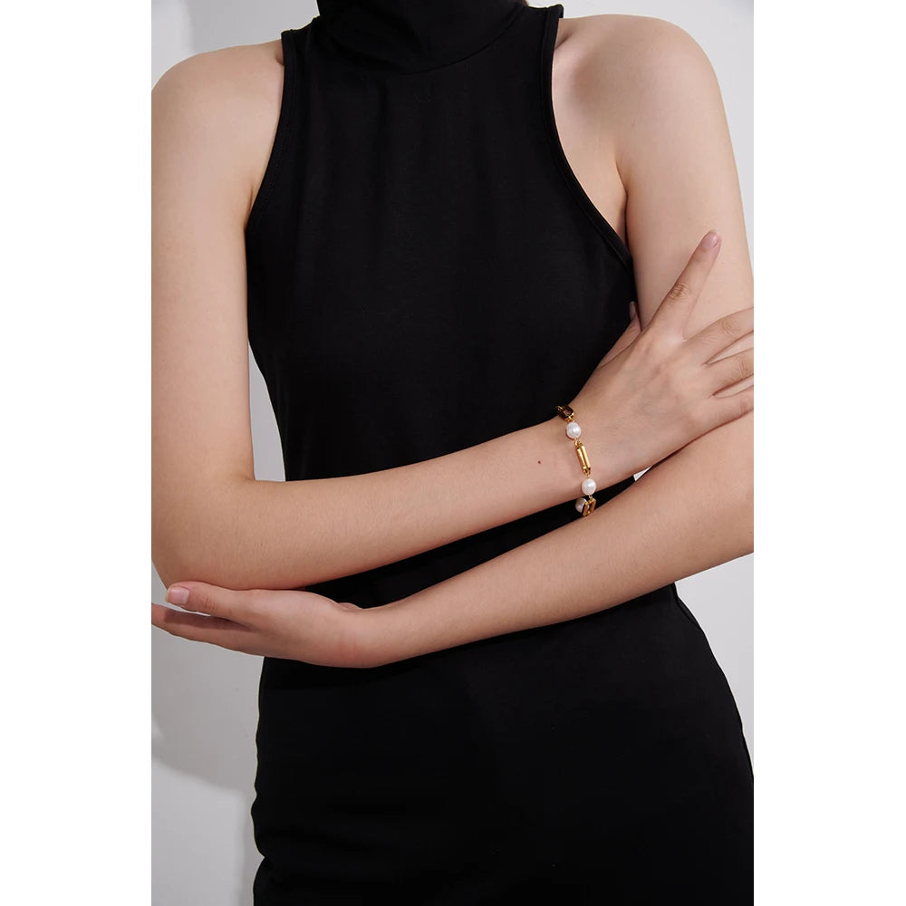 Elegant Pearl Link Bracelet