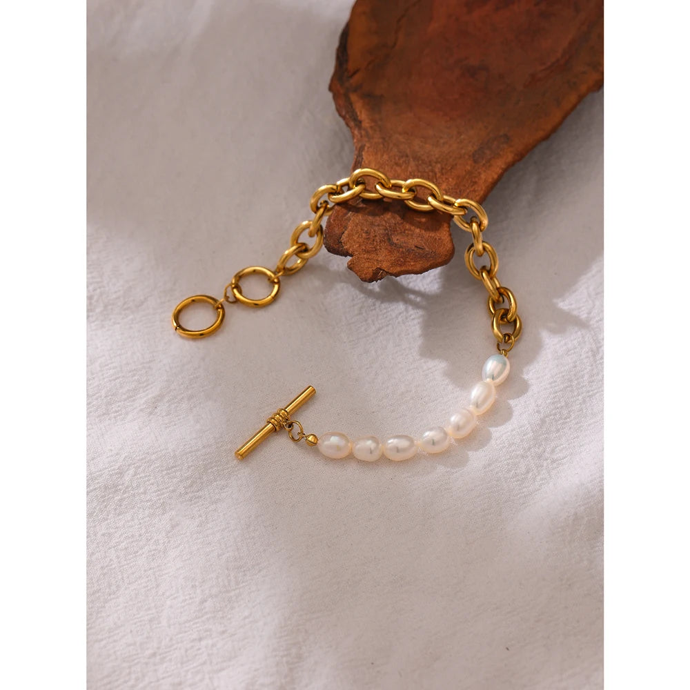 Elegant Pearl Toggle Chain Bracelet
