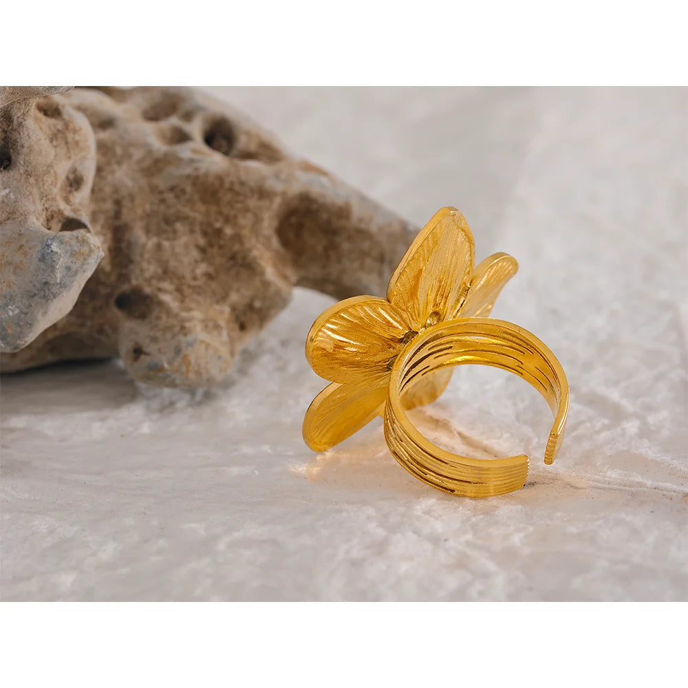 Blooming Floral Statement Ring