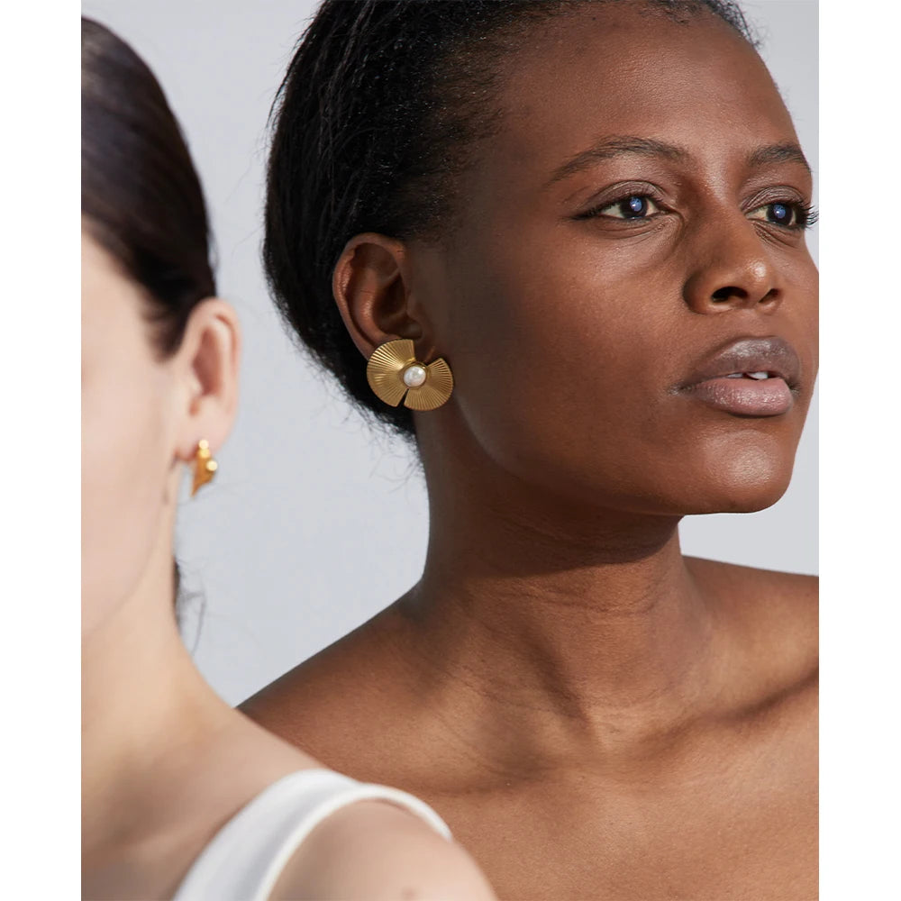 Chunky Geometric Gold Hoops