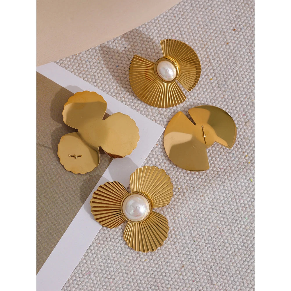 Chunky Geometric Gold Hoops