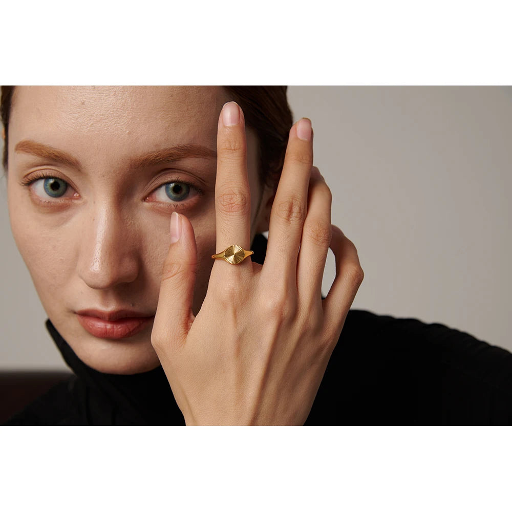 Radiant Sunburst Geometric Ring