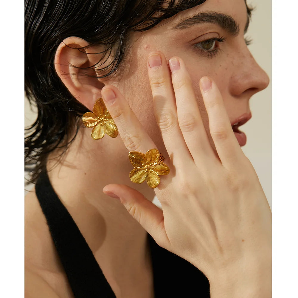 Blooming Floral Statement Ring