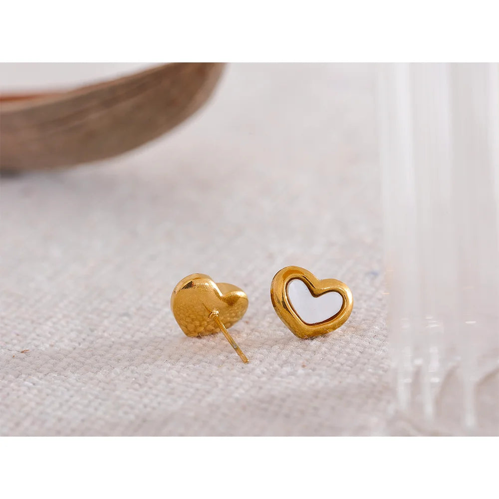 Romantic Shell Heart Stud Earrings