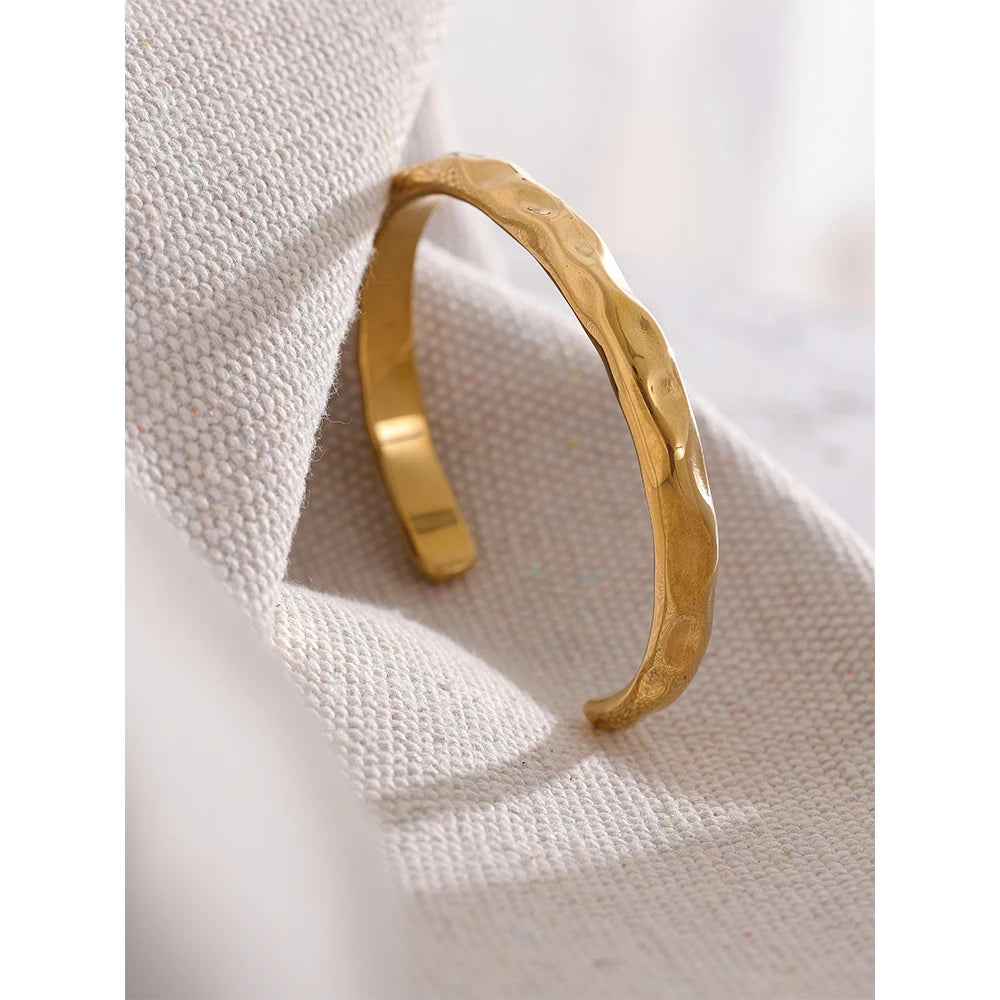 Minimalist Textured Open Bangle