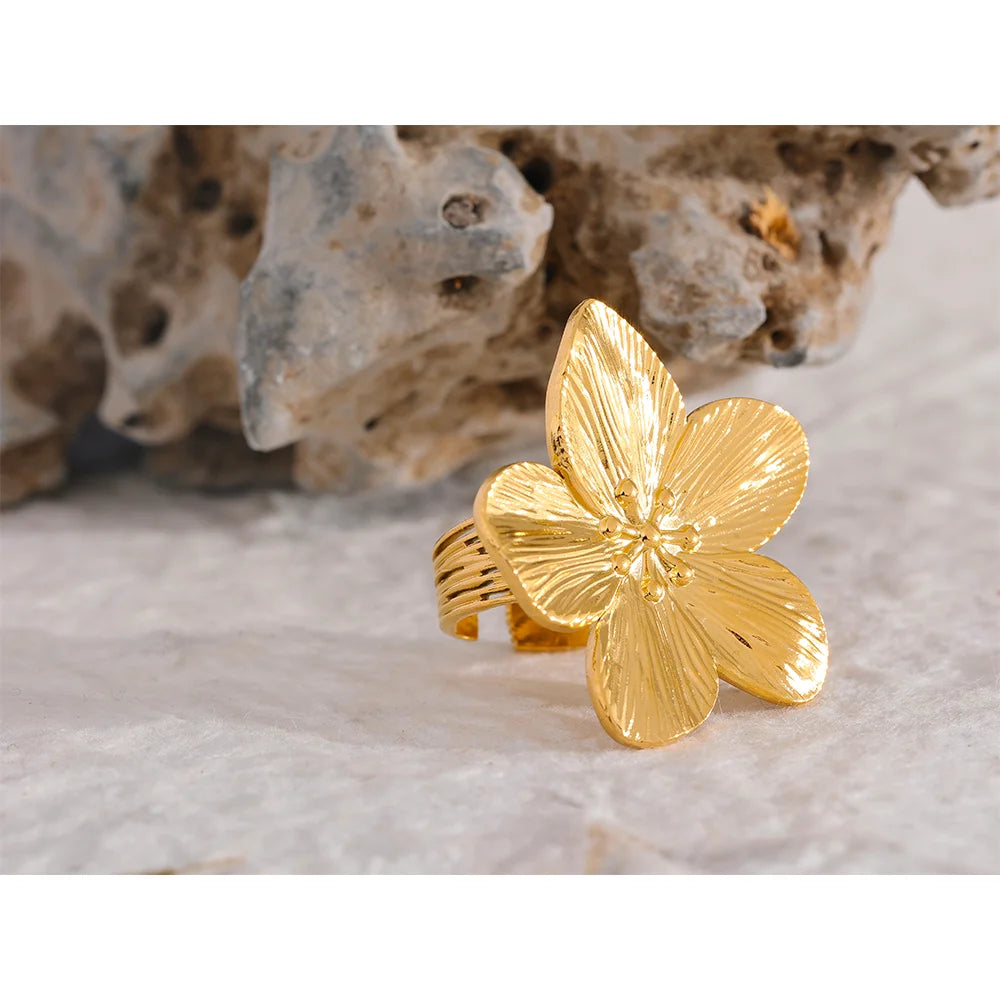Blooming Floral Statement Ring